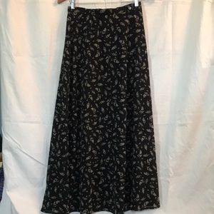 Liz Claiborne sz4 lady skirt black w side opening